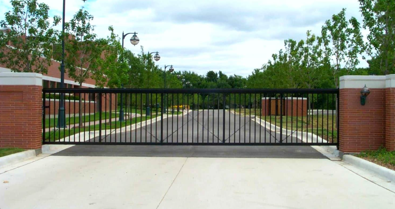 How a Commercial Gate Can Enhance Your Business’s Curb Appeal and Security