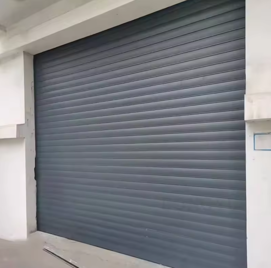 commercial garage door repaired by experts of Mariner Garage Door Repair.